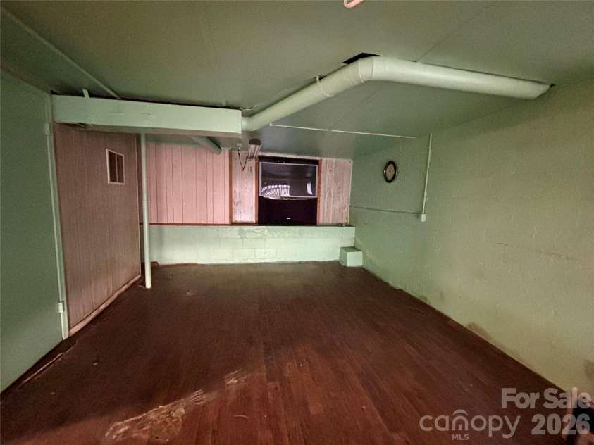 71 Balm Grove Avenue, Asheville, NC 28806.  MLS# CAR4366800, YatesRealty ID 11894. Basement