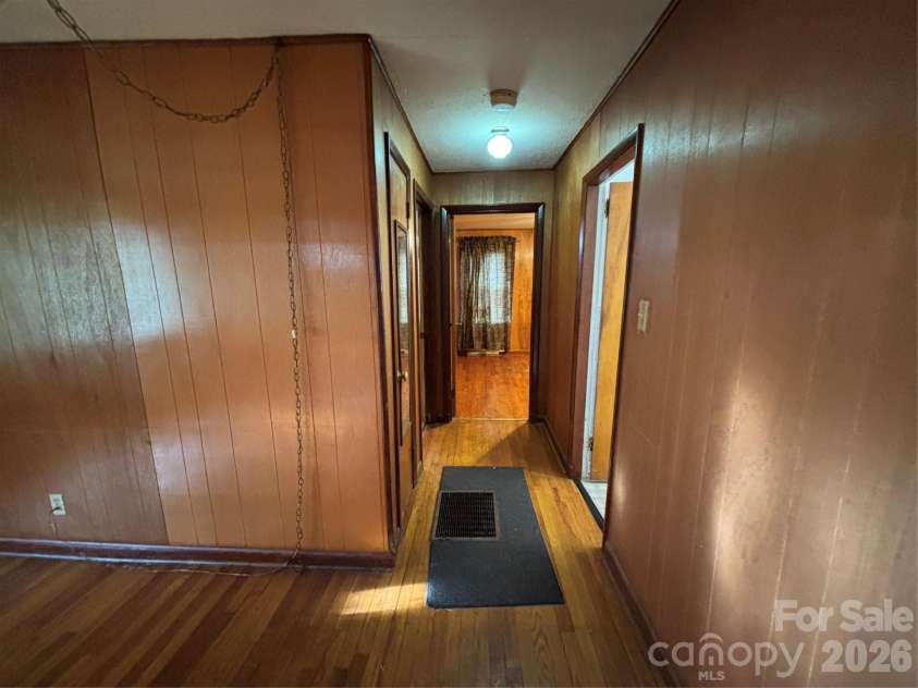 71 Balm Grove Avenue, Asheville, NC 28806.  MLS# CAR4366800, YatesRealty ID 11894. Hallway