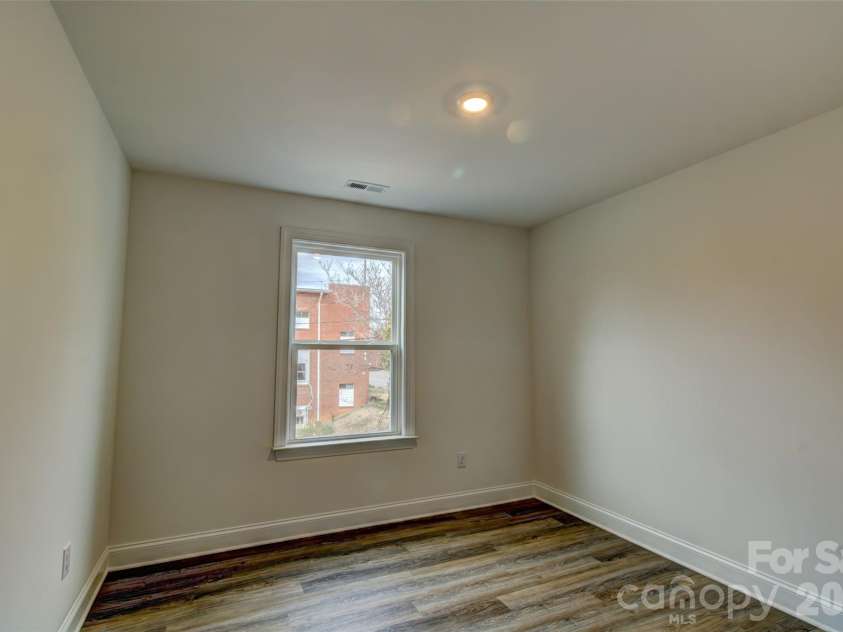 340 Hudson Street, Shelby, NC 28150.  MLS# CAR4328257, YatesRealty ID 11896. 
