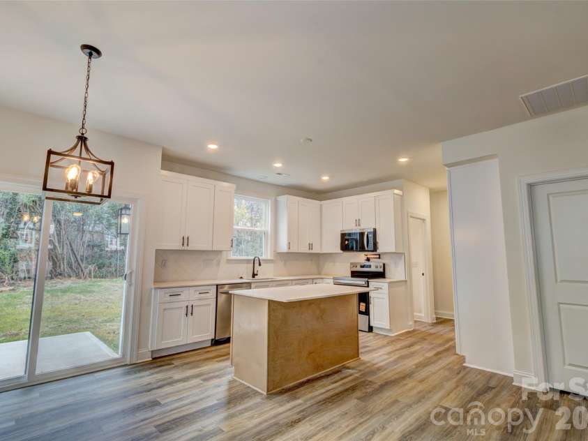 340 Hudson Street, Shelby, NC 28150.  MLS# CAR4328257, YatesRealty ID 11896. 