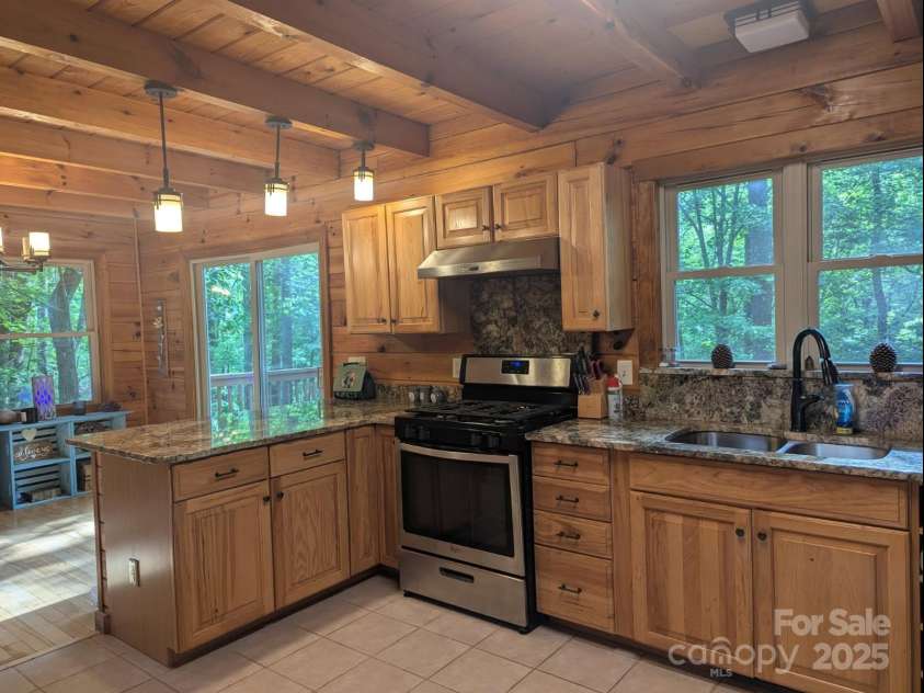 37 Lonnie Mack Drive, Nebo, NC 28761.  MLS# CAR4254811, YatesRealty ID 11896. 