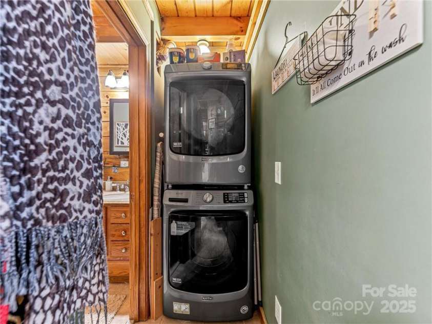 37 Lonnie Mack Drive, Nebo, NC 28761.  MLS# CAR4254811, YatesRealty ID 11896. 