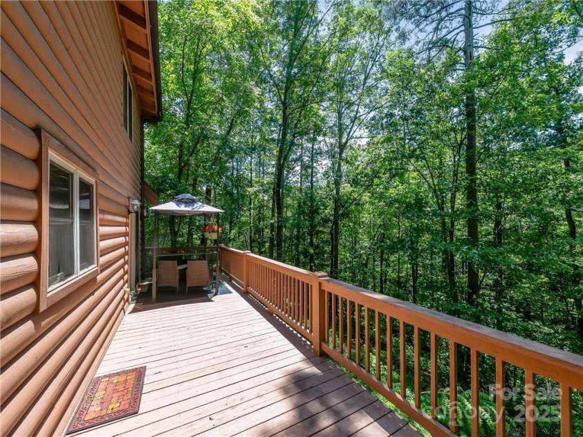 37 Lonnie Mack Drive, Nebo, NC 28761.  MLS# CAR4254811, YatesRealty ID 11896. 