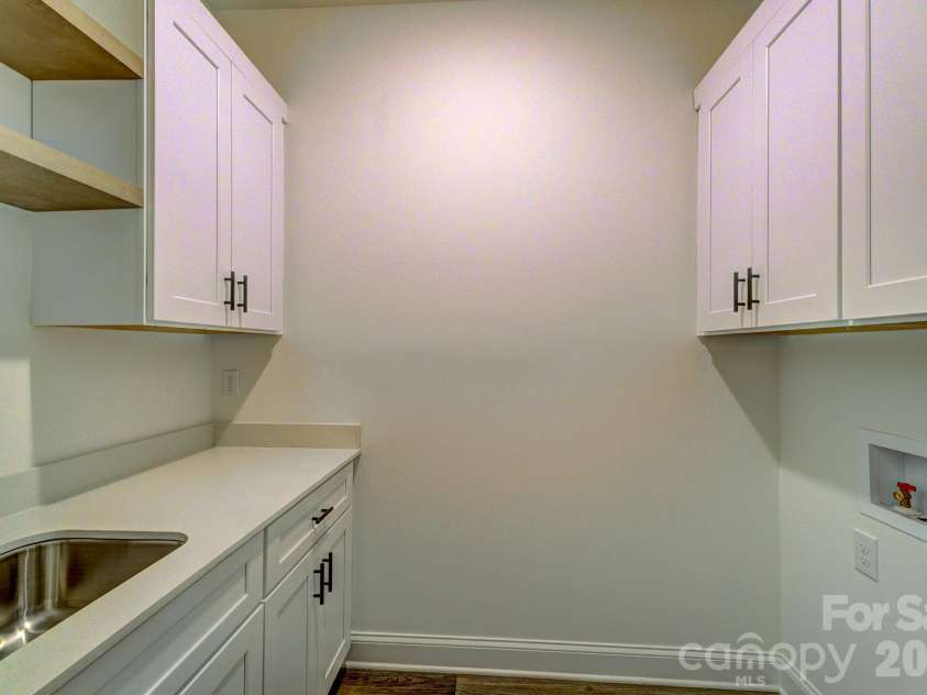 315 Pink Street, Cherryville, NC 28021.  MLS# CAR4367056, YatesRealty ID 11897. 
