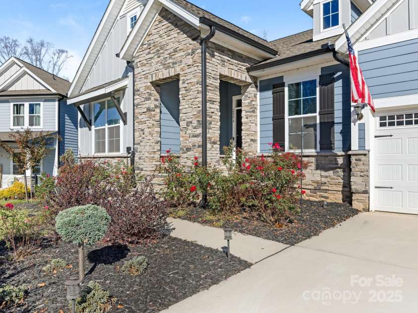 2894 Westshore Place, Denver, NC 28037.  MLS# CAR4227113, YatesRealty ID 11898. 