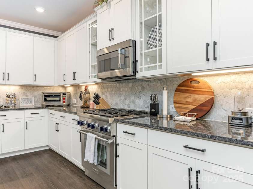 2894 Westshore Place, Denver, NC 28037.  MLS# CAR4227113, YatesRealty ID 11898. 