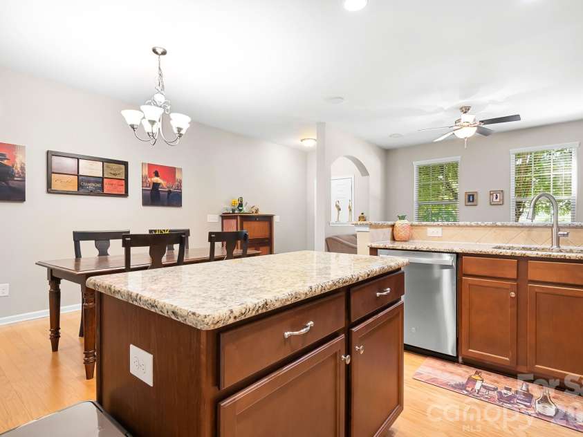 18478 Catawba Avenue, Cornelius, NC 28031.  MLS# CAR4322308, YatesRealty ID 11900. Island kitchen