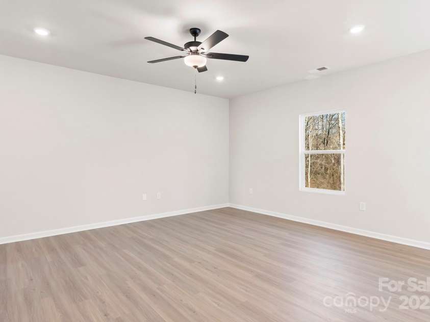 507 Maddox Drive, Shelby, NC 28152.  MLS# CAR4239395, YatesRealty ID 11900. 