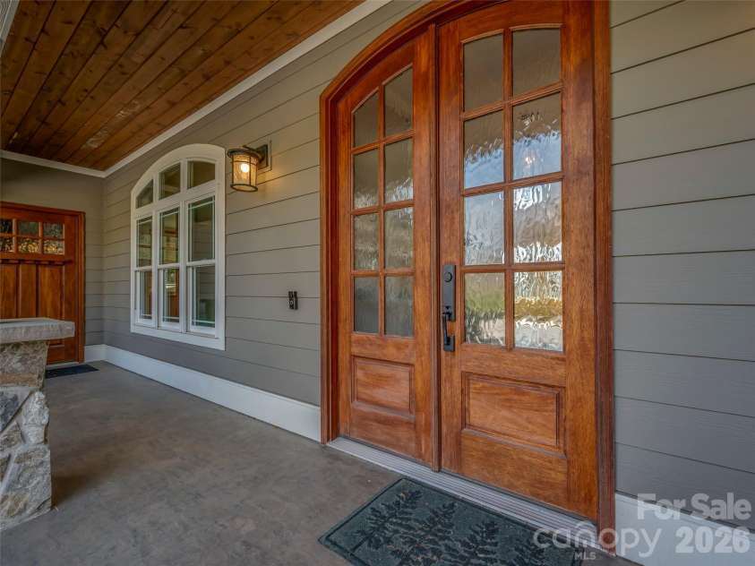 439 Monarch Road, Hendersonville, NC 28739.  MLS# CAR4363938, YatesRealty ID 11901. 