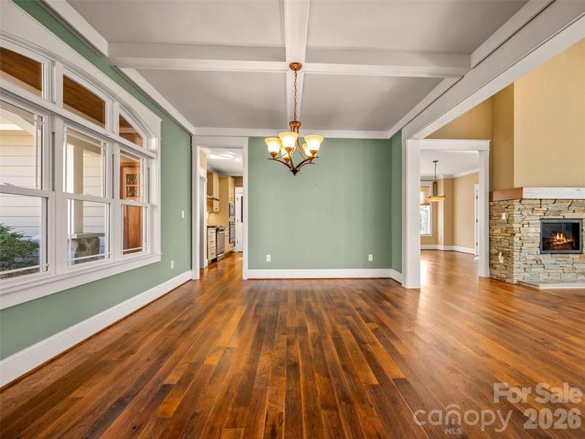 439 Monarch Road, Hendersonville, NC 28739.  MLS# CAR4363938, YatesRealty ID 11901. 