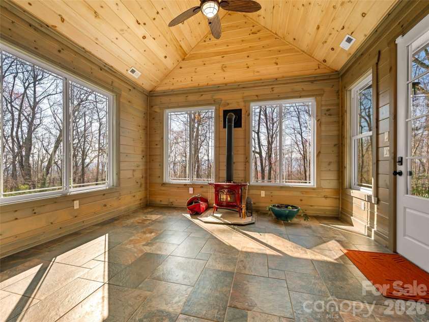 439 Monarch Road, Hendersonville, NC 28739.  MLS# CAR4363938, YatesRealty ID 11901. 