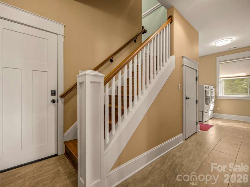 439 Monarch Road, Hendersonville, NC 28739.  MLS# CAR4363938, YatesRealty ID 11901. 