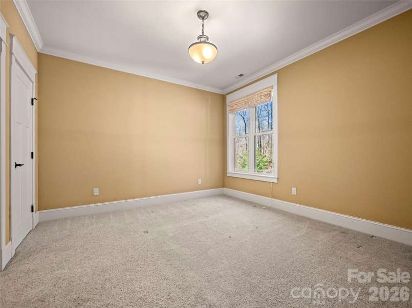 439 Monarch Road, Hendersonville, NC 28739.  MLS# CAR4363938, YatesRealty ID 11901. 