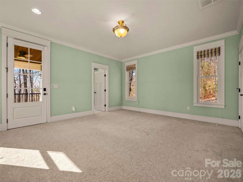 439 Monarch Road, Hendersonville, NC 28739.  MLS# CAR4363938, YatesRealty ID 11901. 