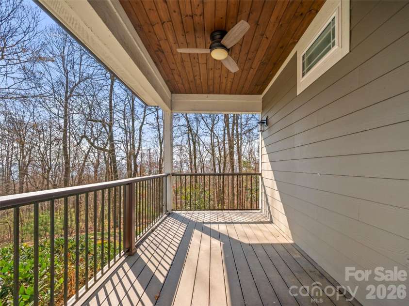 439 Monarch Road, Hendersonville, NC 28739.  MLS# CAR4363938, YatesRealty ID 11901. 