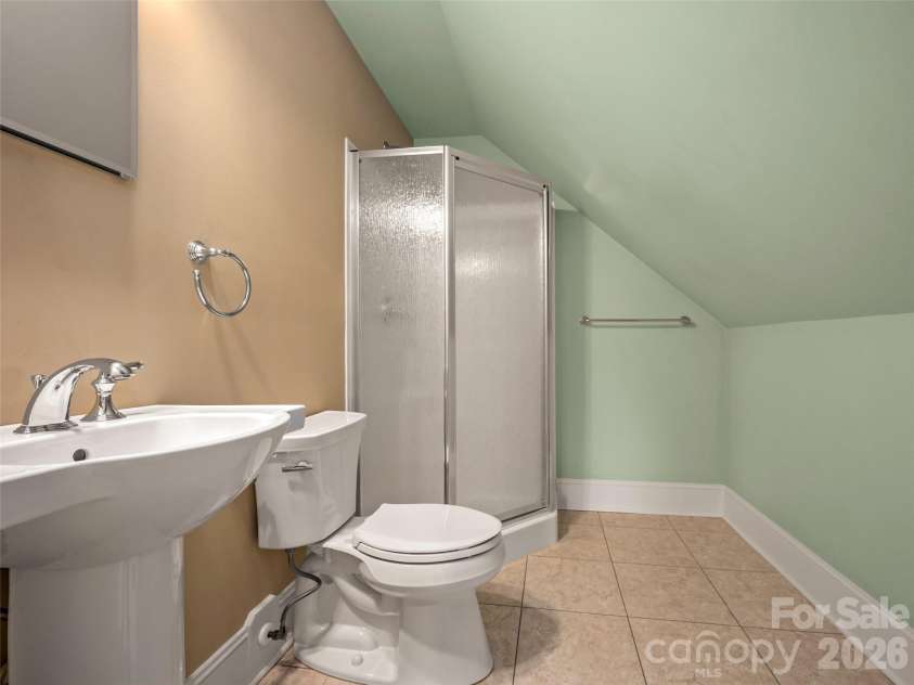 439 Monarch Road, Hendersonville, NC 28739.  MLS# CAR4363938, YatesRealty ID 11901. 