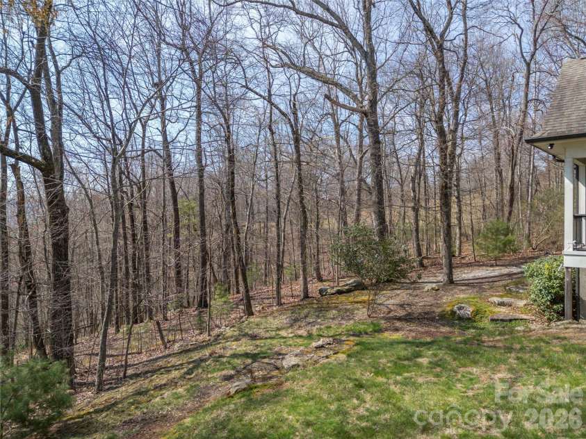 439 Monarch Road, Hendersonville, NC 28739.  MLS# CAR4363938, YatesRealty ID 11901. 