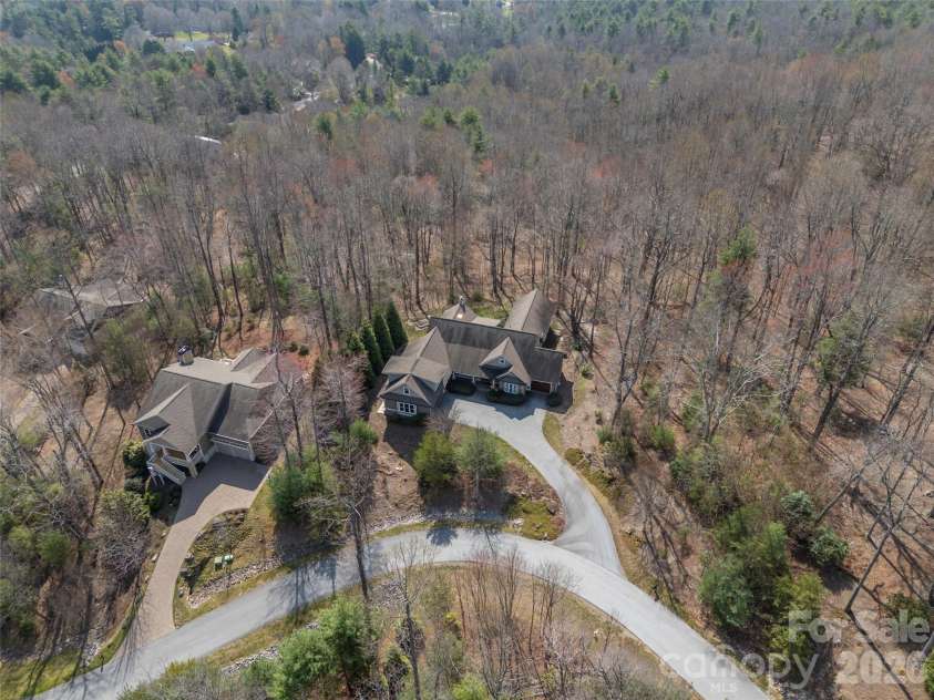 439 Monarch Road, Hendersonville, NC 28739.  MLS# CAR4363938, YatesRealty ID 11901. 