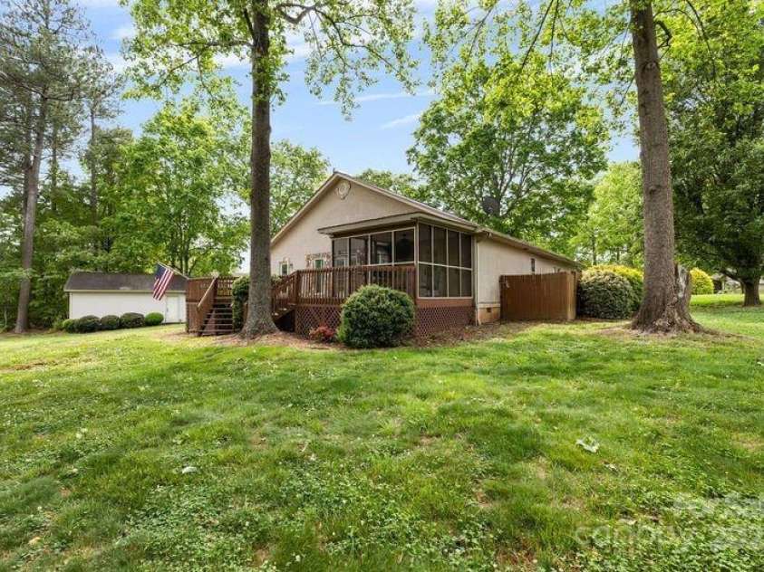 3764 Glenn Oaks Drive, Maiden, NC 28650.  MLS# CAR4246719, YatesRealty ID 11902. Back yard
