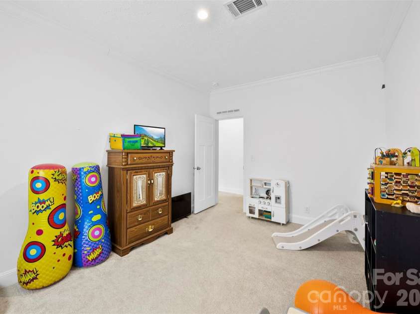 5236 Montana Circle, Concord, NC 28027.  MLS# CAR4369946, YatesRealty ID 11903. 