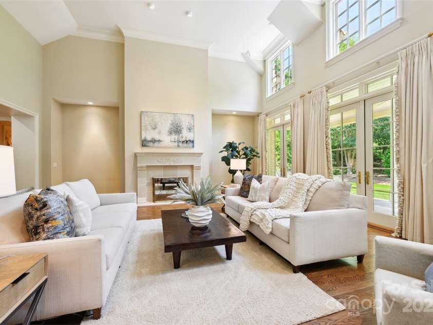 5701 Challisford Lane, Charlotte, NC 28226.  MLS# CAR4253782, YatesRealty ID 11903. 