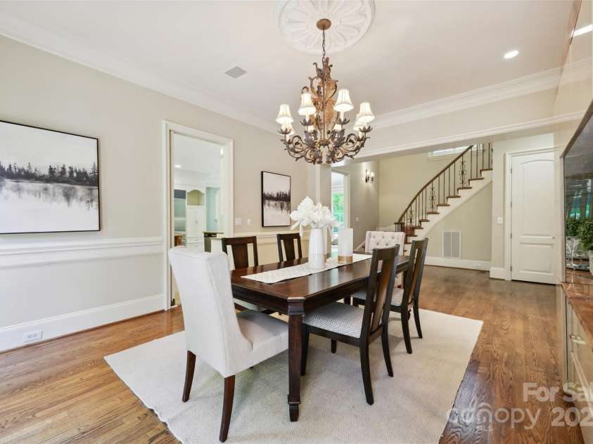 5701 Challisford Lane, Charlotte, NC 28226.  MLS# CAR4253782, YatesRealty ID 11903. 