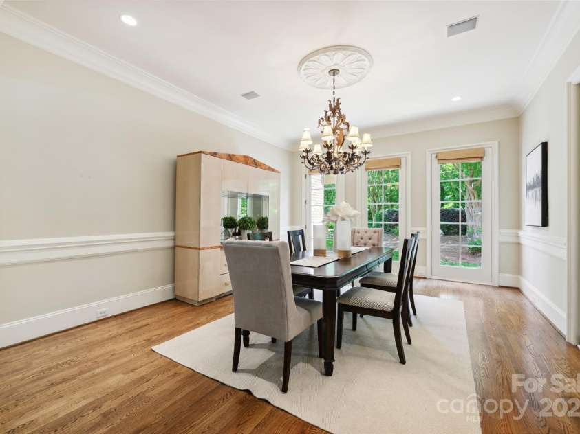 5701 Challisford Lane, Charlotte, NC 28226.  MLS# CAR4253782, YatesRealty ID 11903. 