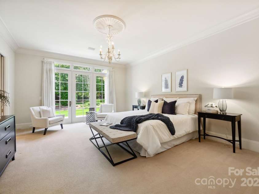 5701 Challisford Lane, Charlotte, NC 28226.  MLS# CAR4253782, YatesRealty ID 11903. 
