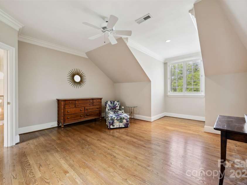 5701 Challisford Lane, Charlotte, NC 28226.  MLS# CAR4253782, YatesRealty ID 11903. 