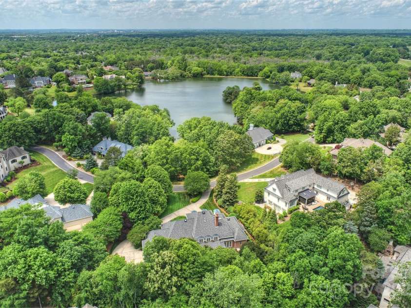 5701 Challisford Lane, Charlotte, NC 28226.  MLS# CAR4253782, YatesRealty ID 11903. 