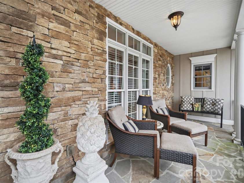 6722 Fox Ridge Circle, Davidson, NC 28036.  MLS# CAR4334663, YatesRealty ID 11905. Spacious front porch.