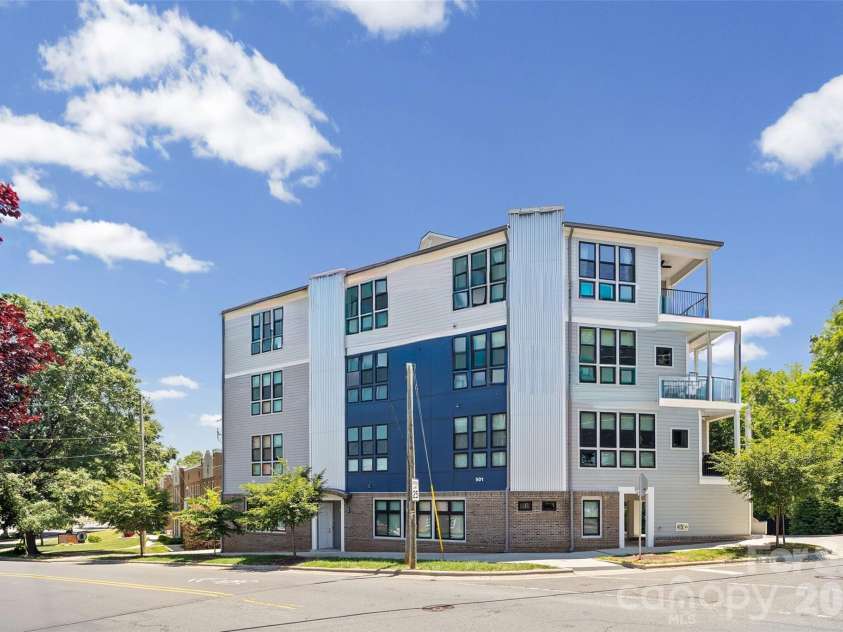 501 37th Street, Charlotte, NC 28205.  MLS# CAR4424204, YatesRealty ID 11906. 