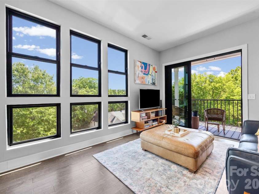 501 37th Street, Charlotte, NC 28205.  MLS# CAR4424204, YatesRealty ID 11906. 