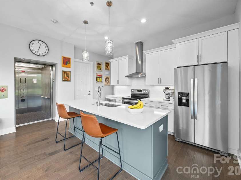 501 37th Street, Charlotte, NC 28205.  MLS# CAR4424204, YatesRealty ID 11906. 