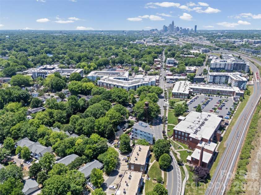 501 37th Street, Charlotte, NC 28205.  MLS# CAR4424204, YatesRealty ID 11906. 