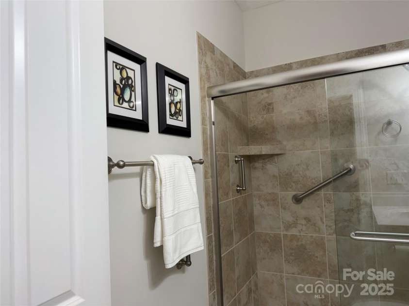 1220 Avalon Place, Matthews, NC 28104.  MLS# CAR4224062, YatesRealty ID 11907. 