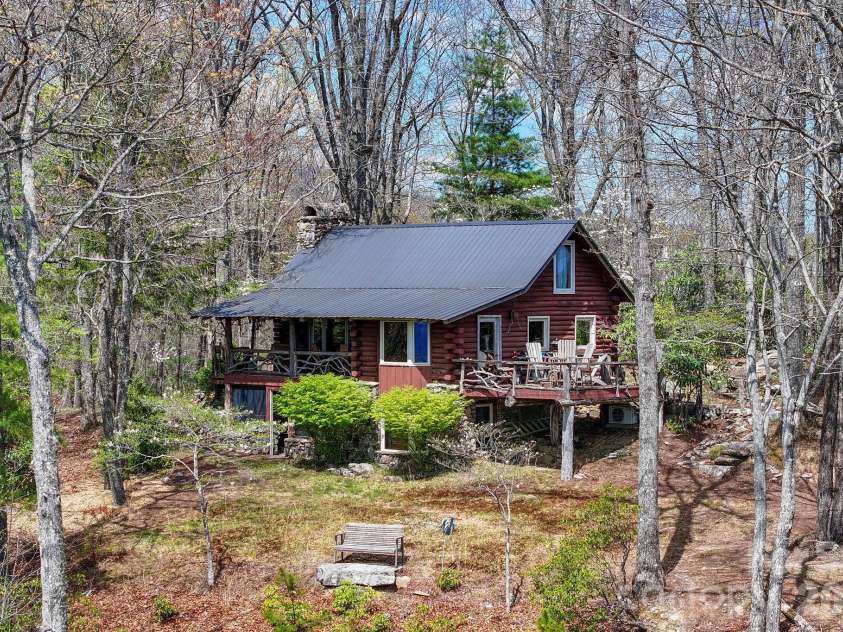 305 Stamey Creek Road, Brevard, NC 28712.  MLS# CAR4368936, YatesRealty ID 11907. 
