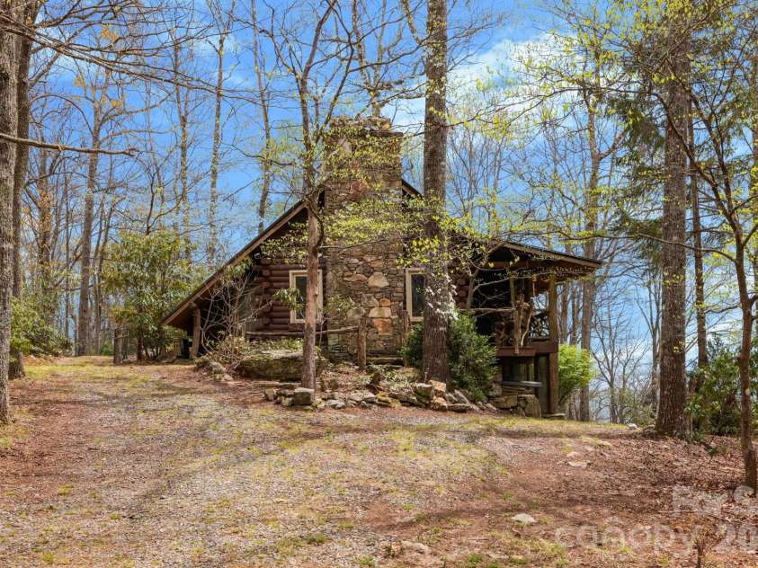 305 Stamey Creek Road, Brevard, NC 28712.  MLS# CAR4368936, YatesRealty ID 11907. 