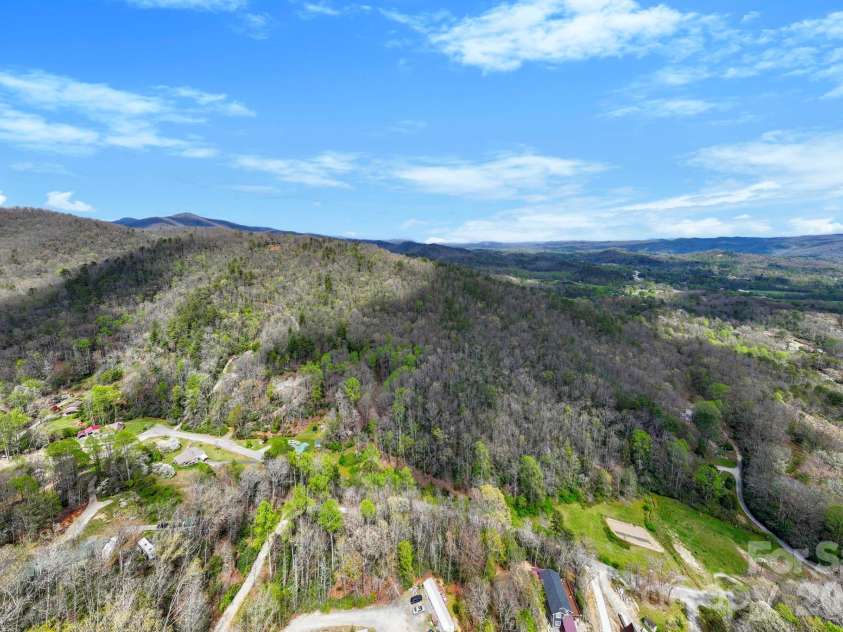 305 Stamey Creek Road, Brevard, NC 28712.  MLS# CAR4368936, YatesRealty ID 11907. 