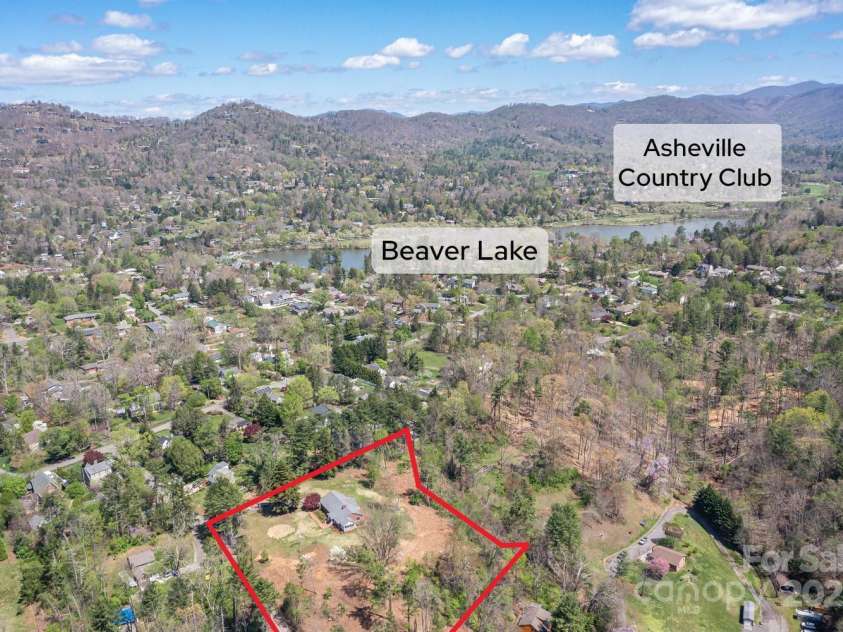 10 Summer Street, Asheville, NC 28804.  MLS# CAR4246036, YatesRealty ID 11908. 