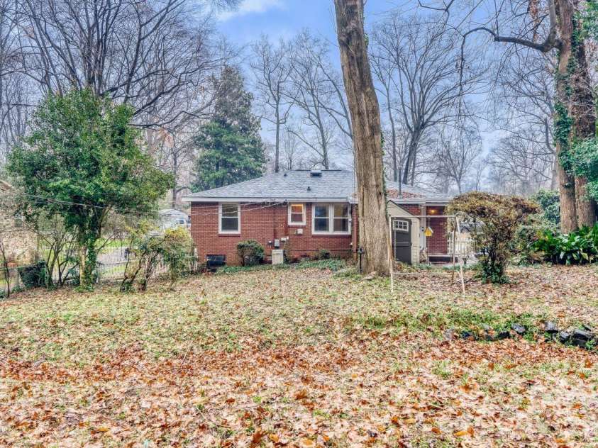 3728 Seaforth Drive, Charlotte, NC 28205.  MLS# CAR4353566, YatesRealty ID 11908. Back