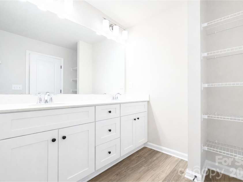 5941 Wallace Avenue, Charlotte, NC 28227.  MLS# CAR4404074, YatesRealty ID 11909. 
