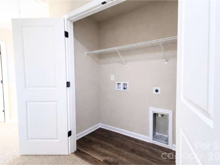 5941 Wallace Avenue, Charlotte, NC 28227.  MLS# CAR4404074, YatesRealty ID 11909. 