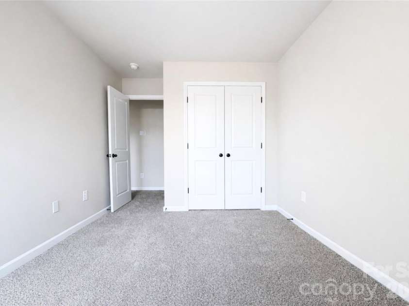 5941 Wallace Avenue, Charlotte, NC 28227.  MLS# CAR4404074, YatesRealty ID 11909. 