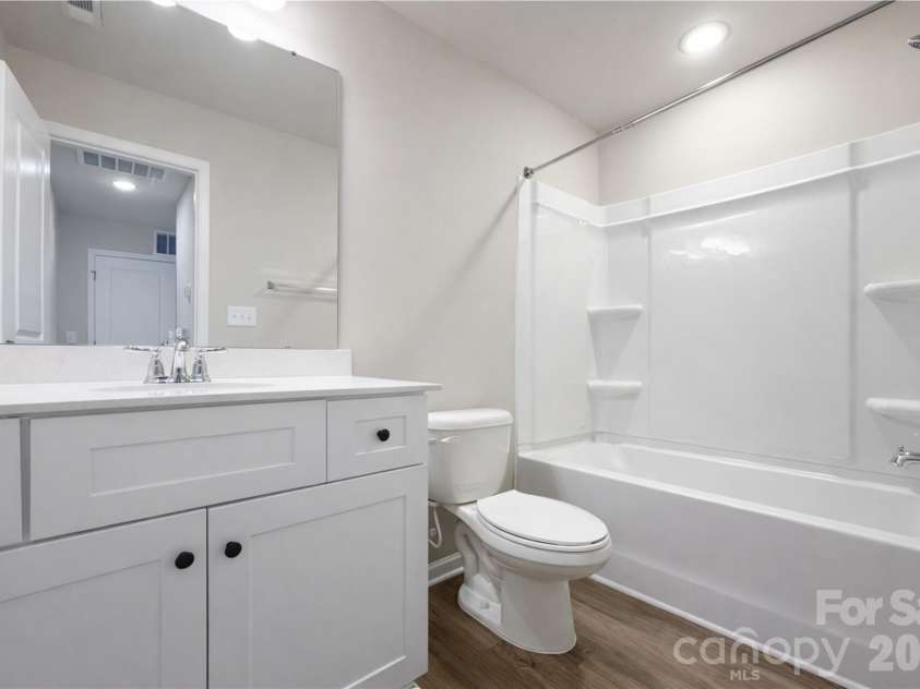 5941 Wallace Avenue, Charlotte, NC 28227.  MLS# CAR4404074, YatesRealty ID 11909. 