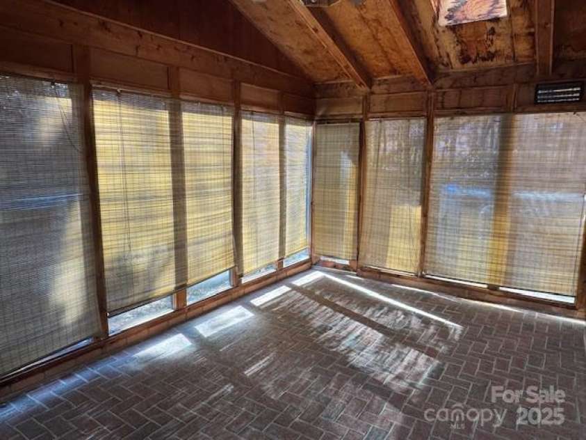 2665 Fairway Acres Circle, Lenoir, NC 28645.  MLS# CAR4226585, YatesRealty ID 1191. 