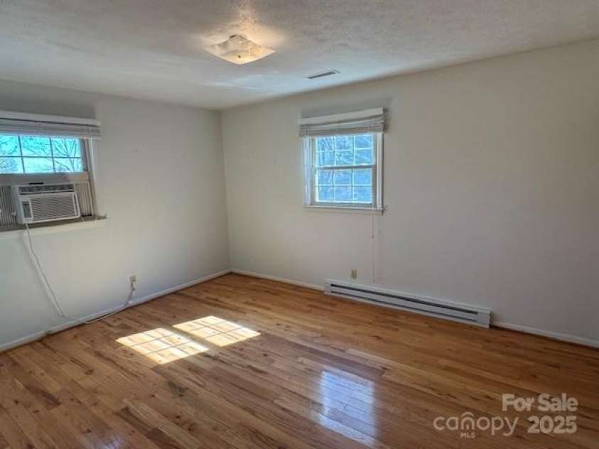 2665 Fairway Acres Circle, Lenoir, NC 28645.  MLS# CAR4226585, YatesRealty ID 1191. 