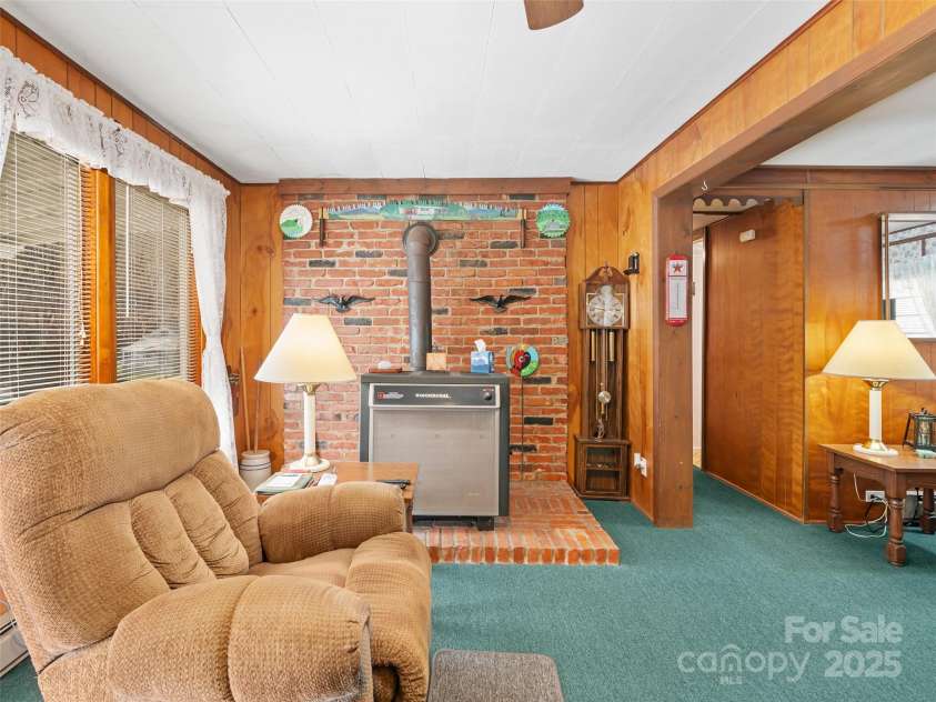 2850 Henson Creek Road, Newland, NC 28657.  MLS# CAR4329735, YatesRealty ID 1191. 