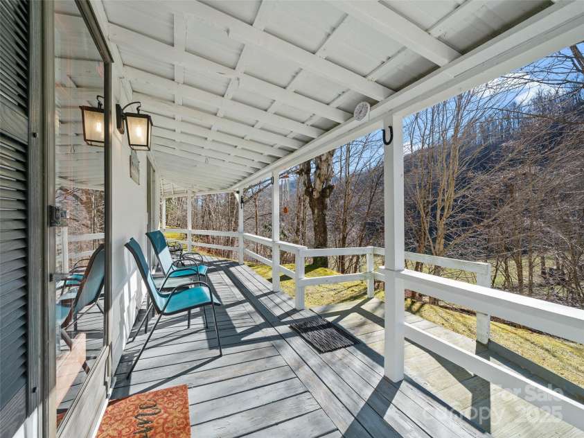 2850 Henson Creek Road, Newland, NC 28657.  MLS# CAR4329735, YatesRealty ID 1191. 