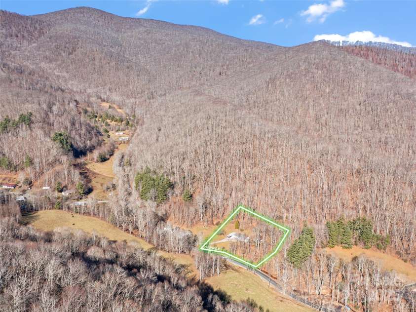2850 Henson Creek Road, Newland, NC 28657.  MLS# CAR4329735, YatesRealty ID 1191. 